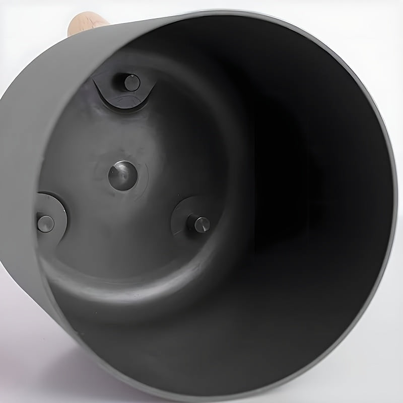 Round Planter with Wooden Legs – product image 4