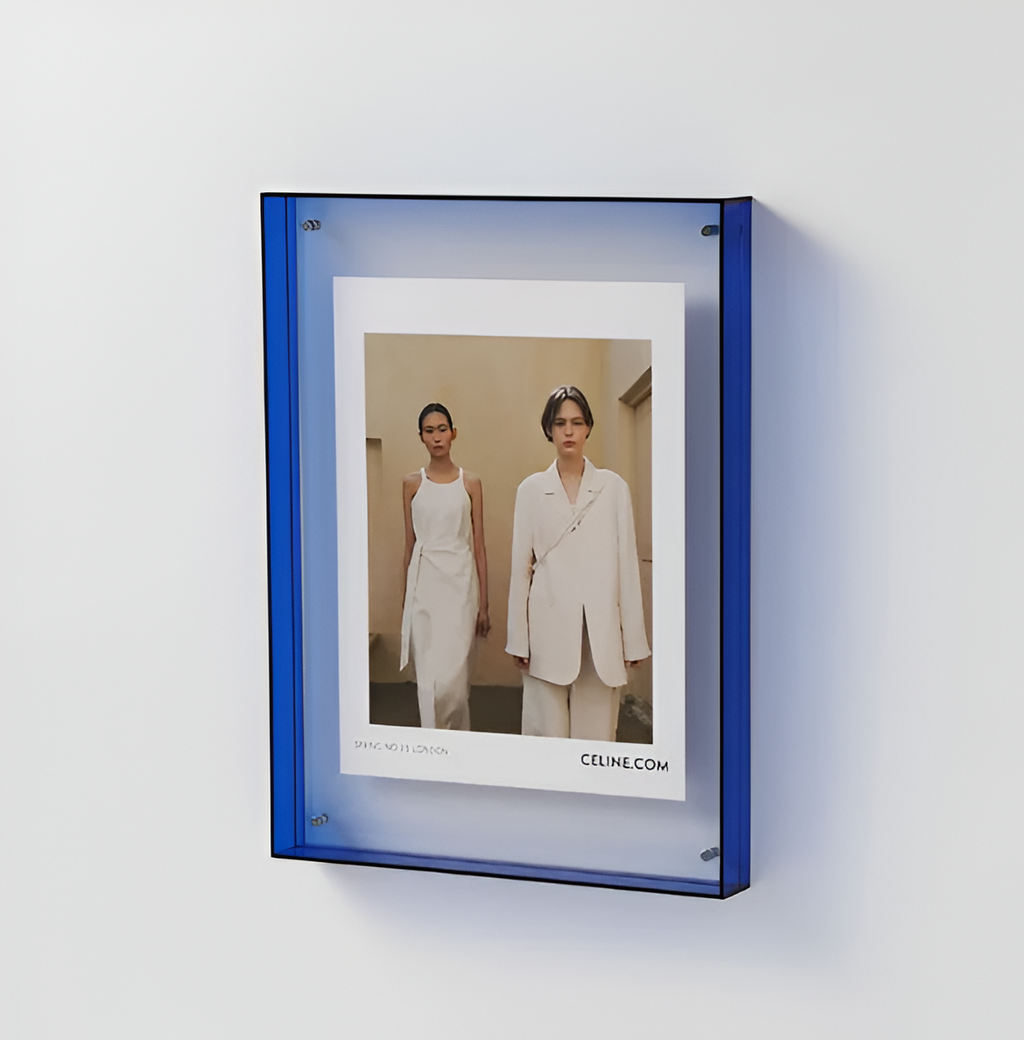 Seravina Floating Acrylic Frame