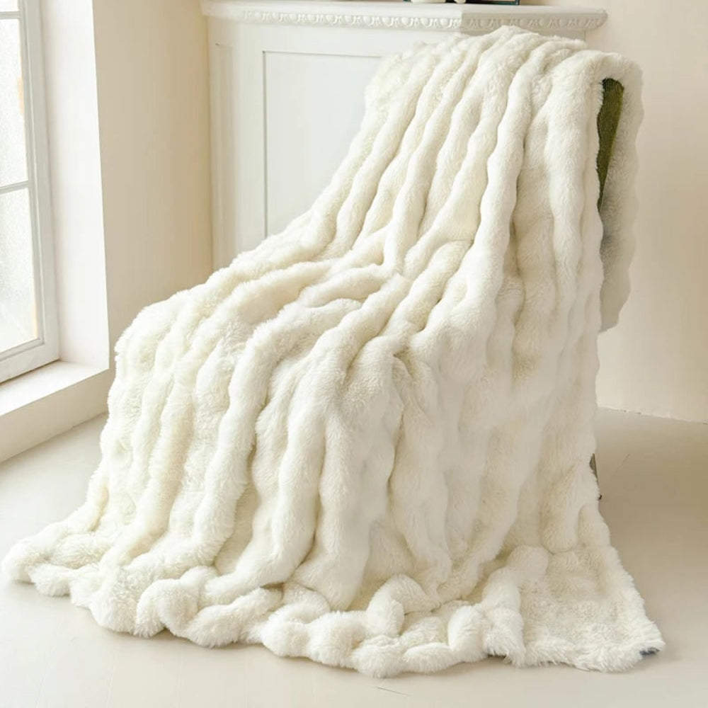 Deep Pile Faux Fur Throw – product image 9