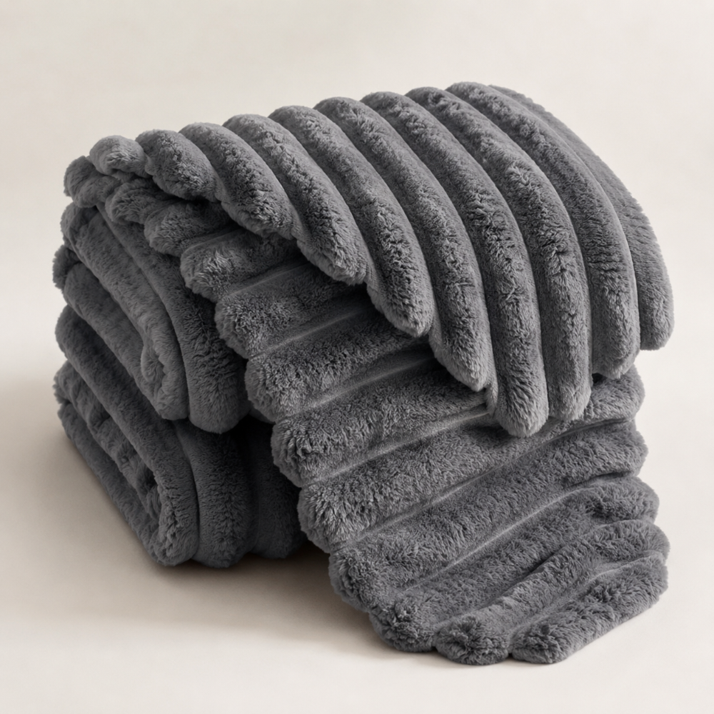 Plush Faux Fur Throw Blanket – product image 4