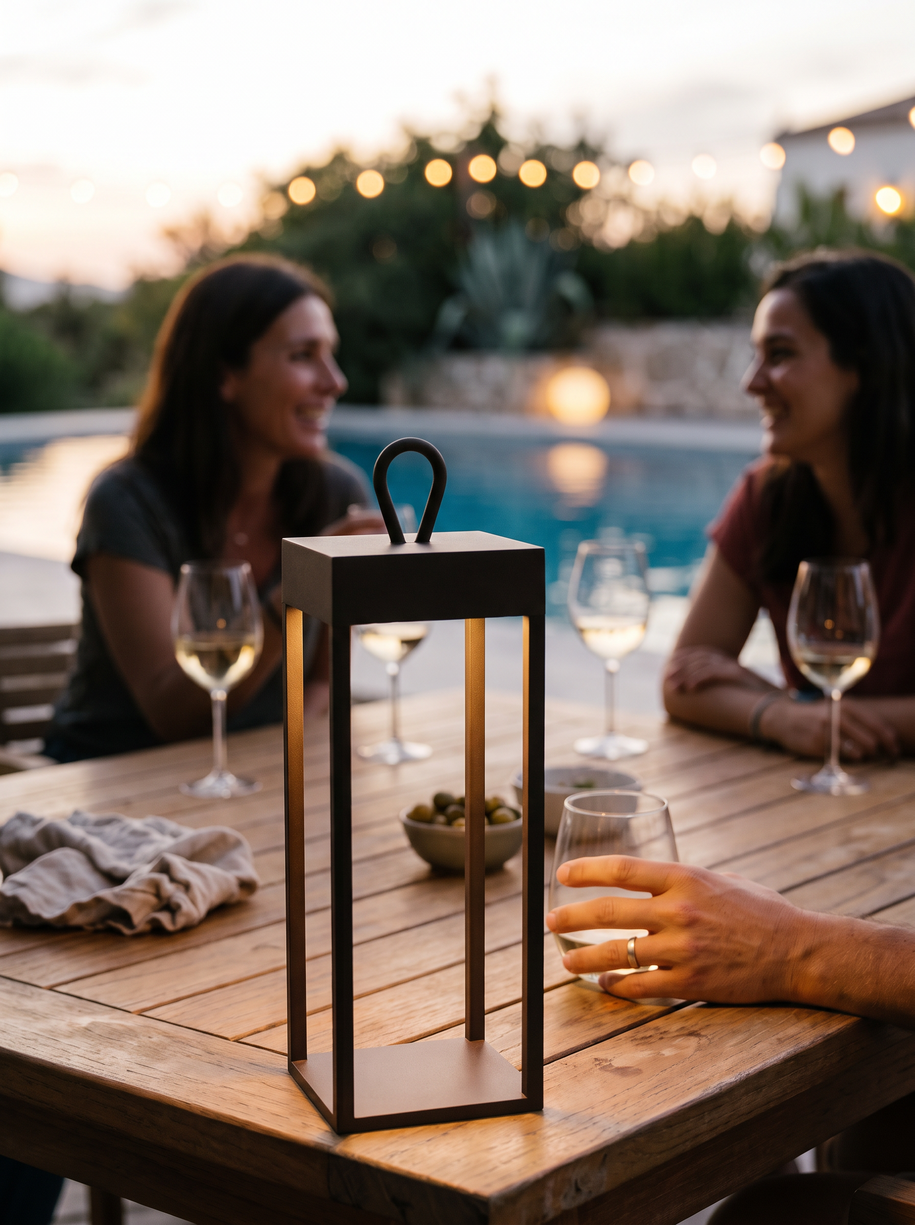 Portable Rechargeable LED Table Lamp The Lamp That Follows You