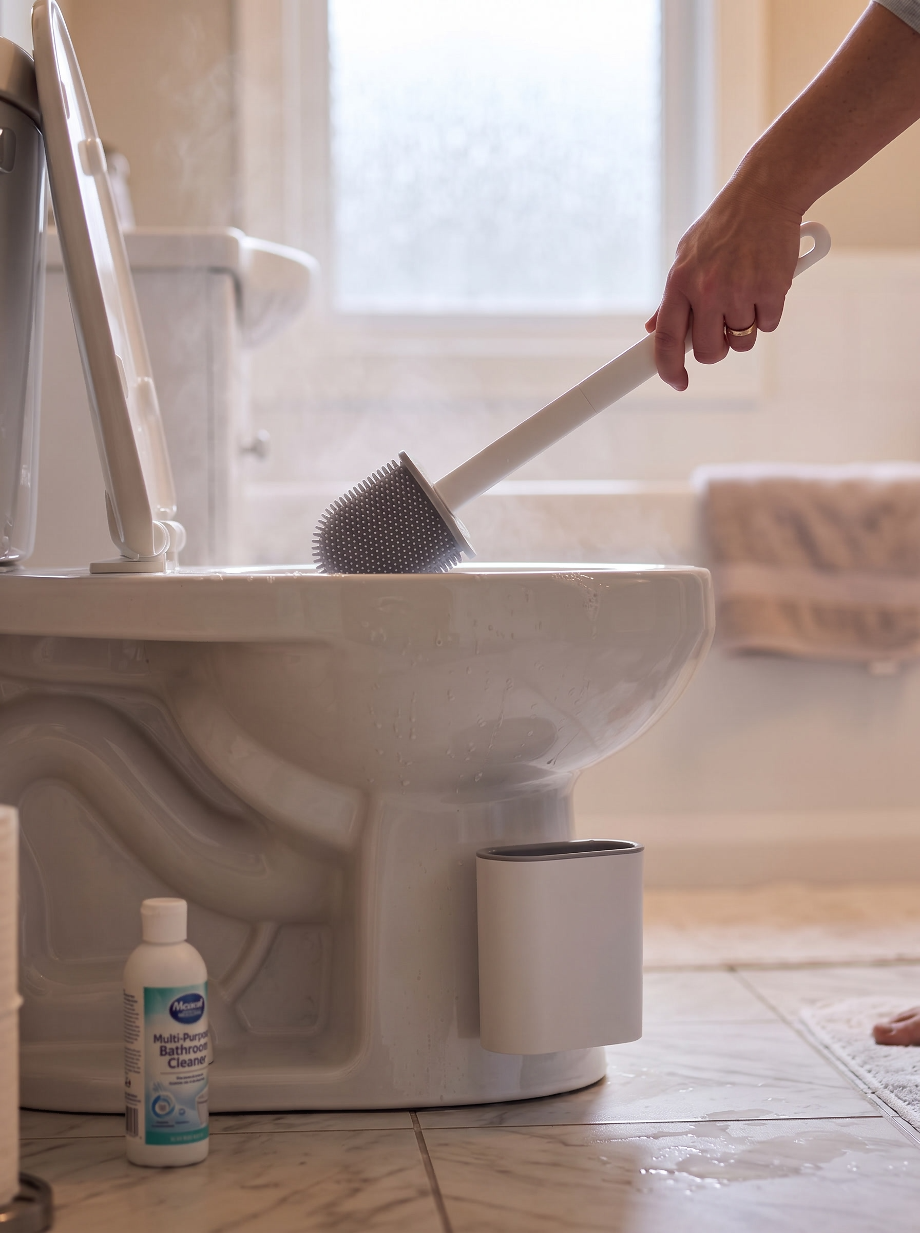 Silicone Wall Mounted Toilet Brush Dries Fast, Stays Fresh