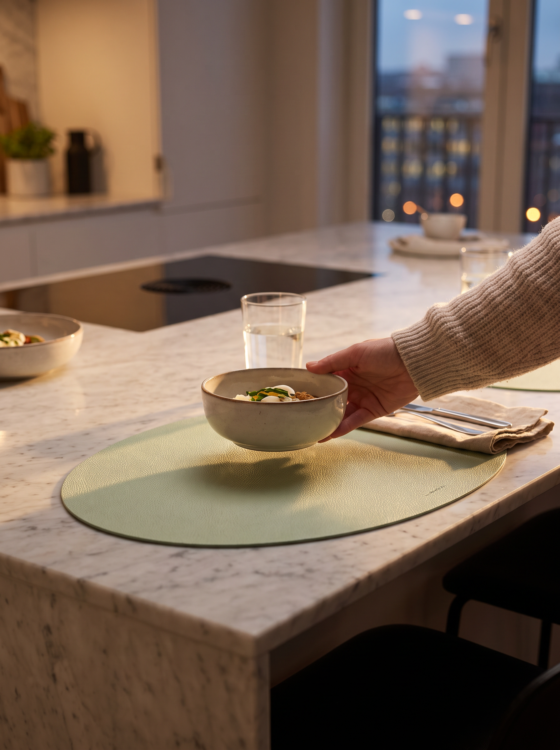 LinoMat Oval Faux Leather Placemats Quiet, Tactile Texture
