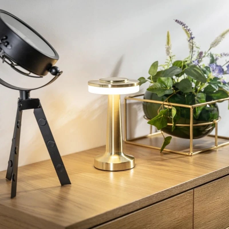 Cordless Metal Dimmable Table Lamp – product image 6