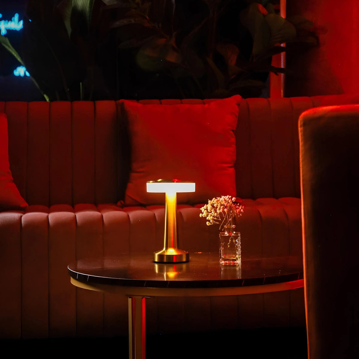 Cordless Metal Dimmable Table Lamp – product image 8