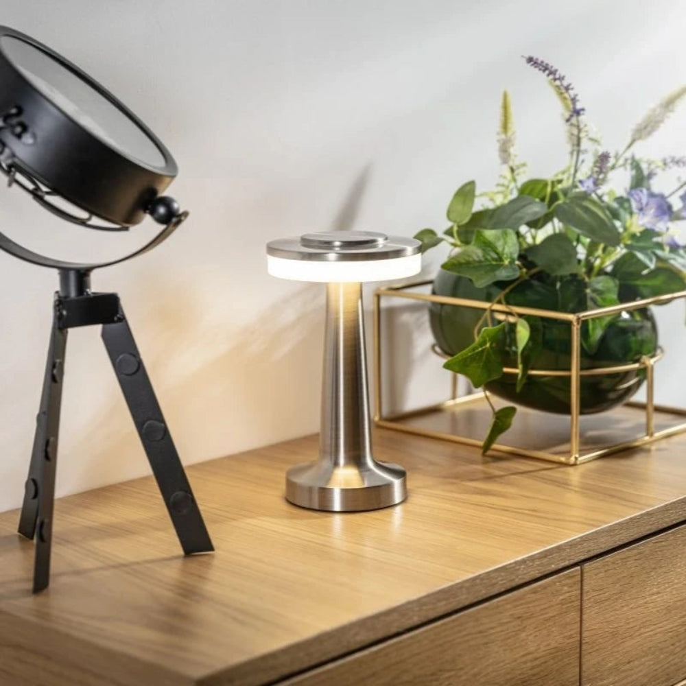 Cordless Metal Dimmable Table Lamp – product image 5